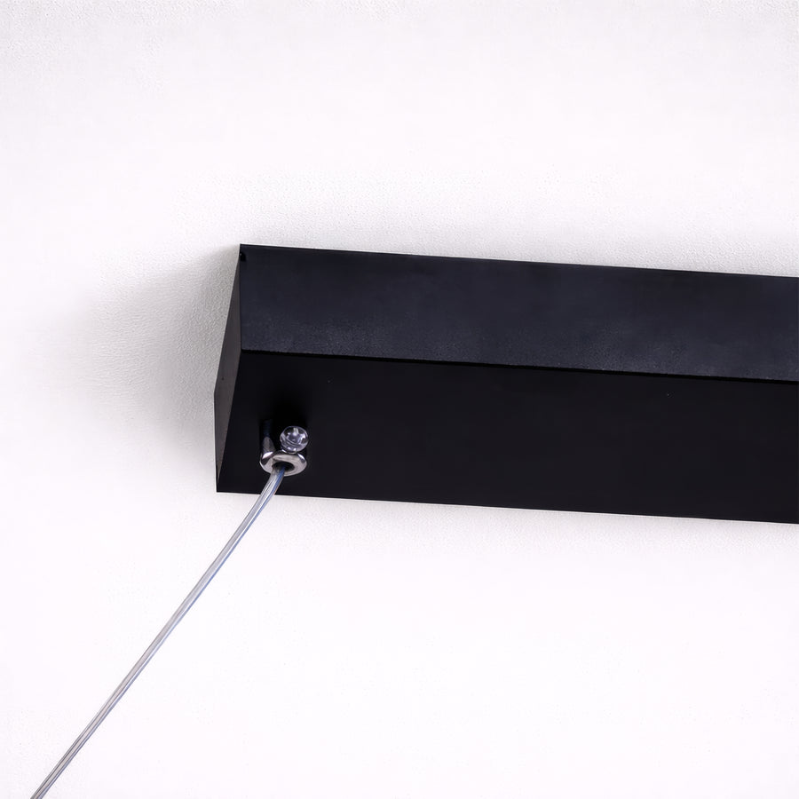Függesztett LED-csillár távirányítóval, FLUX, 27 W, 116 cm, hideg/meleg/semleges fény 3000K/4000K/6000K, szabályozható, fekete, állítható magasságú, fém és szilikon modern csillárok alapértelmezett cím Alessandro Design