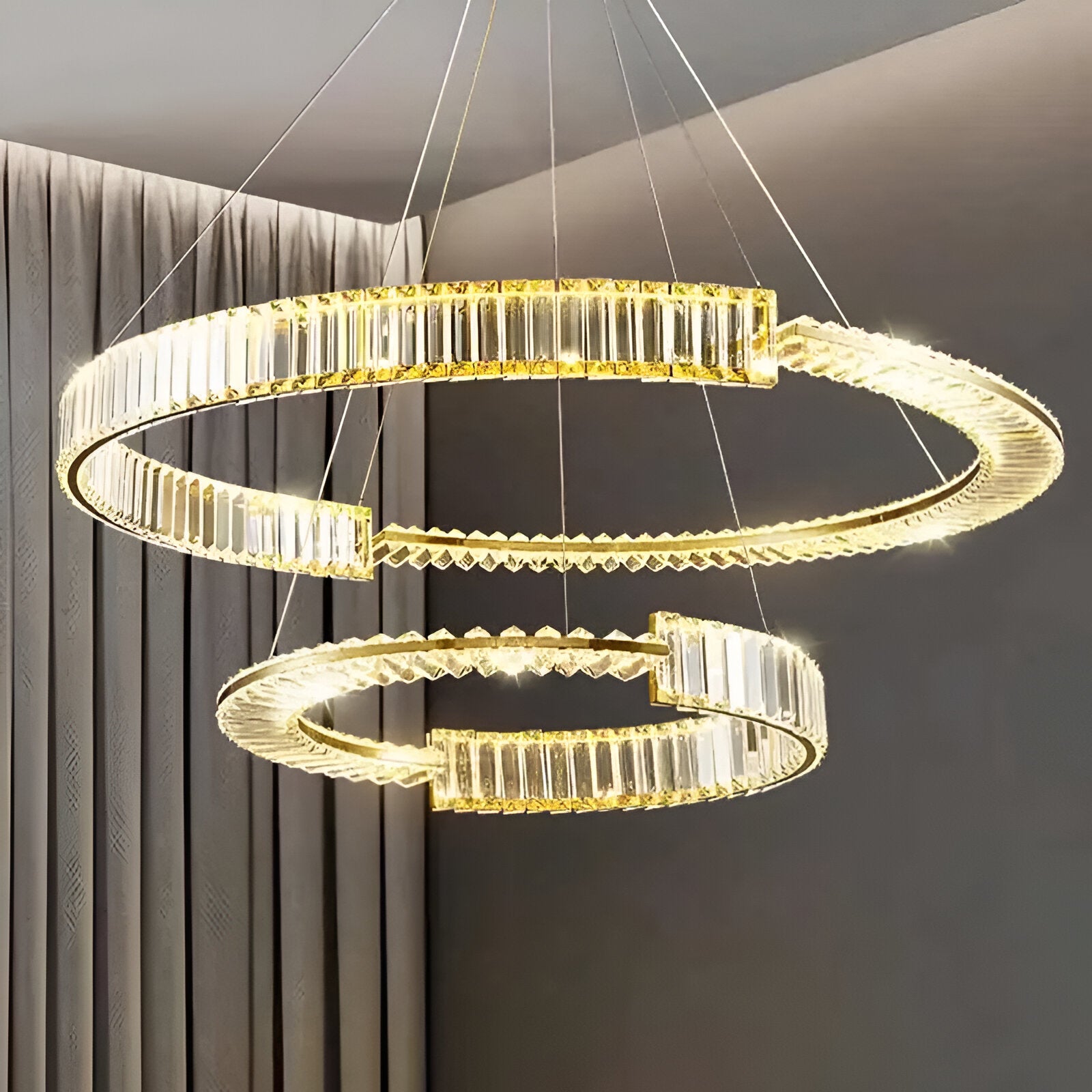 Függesztett LED kristálycsillár PRISM REGAL 117W, 2 kör, hideg/meleg/semleges fény, szabályozható, aranyszínű, állítható magasságú kristály LED csillárok alapértelmezett cím Alessandro Design