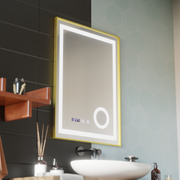 LED érintőképernyős CLARUS tükör páramentesítő rendszer, óra és hőmérséklet 60x80 cm arany keretben csiszolt kozmetikai nagyító tükrök Korman S alapértelmezett cím Alessandro Design