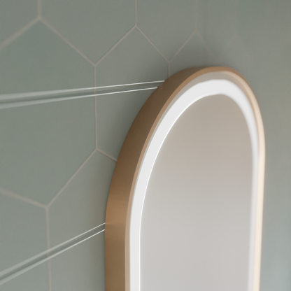 Konrad LED Touch Mirror páramentesítő rendszer, óra és hőmérséklet 50x80 cm csiszolt arany keret, meleg, semleges hideg fény 3000K/4000K/6000K Korman S tükrök alapértelmezett cím Alessandro Design