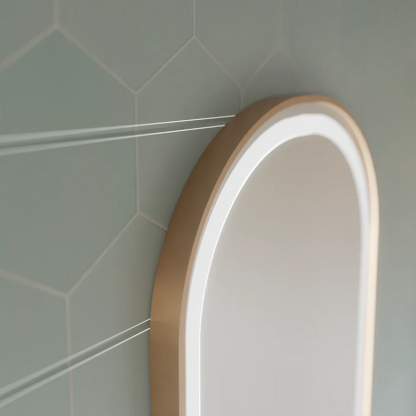 Ovális LED-es tükör, 50x80 cm, Roven Marcello MotionGlow érzékelő, páramentesítő rendszer, óra és hőmérő, szabályozható tükrök Marcello alapértelmezett cím Alessandro Design