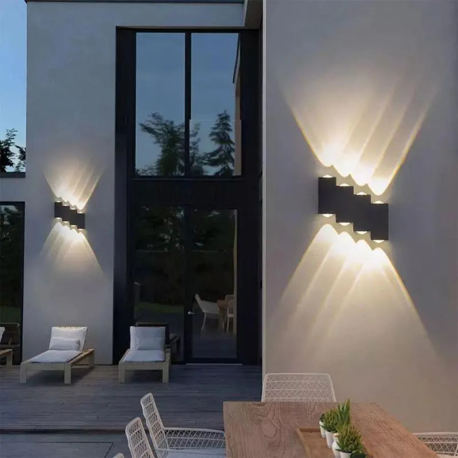 Aeetes kültéri LED fali lámpa, 8 W, fém, fekete kültéri fali lámpák alapértelmezett cím Alessandro Design