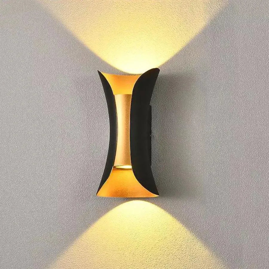 Kültéri LED fali lámpa Pauline 2, 10W, 20x10, 3000K, fém, fekete és arany Kültéri fali lámpák Alapértelmezett cím Alessandro Design