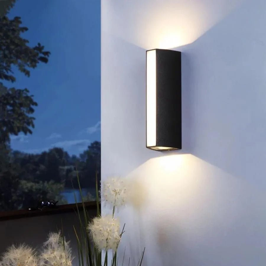 Kültéri LED fali lámpa Carina, 20W, fekete, 3000K, fém Kültéri fali lámpák Alapértelmezett cím Alessandro Design