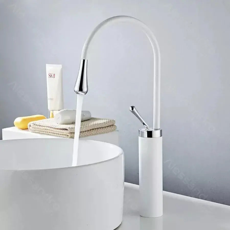 Mosócsaptelep, sárgaréz egészségügyi, fehér, WZY/326/A fürdőszobai csaptelepek Alapértelmezett cím Alessandro Design