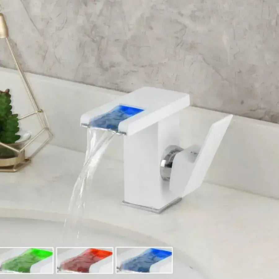 Mosócsaptelep, Fehér, RGB fény, Színváltozás a víz hőmérsékletétől függően, OD3011 Fürdőszoba csaptelepek Alapértelmezett cím Alessandro Design