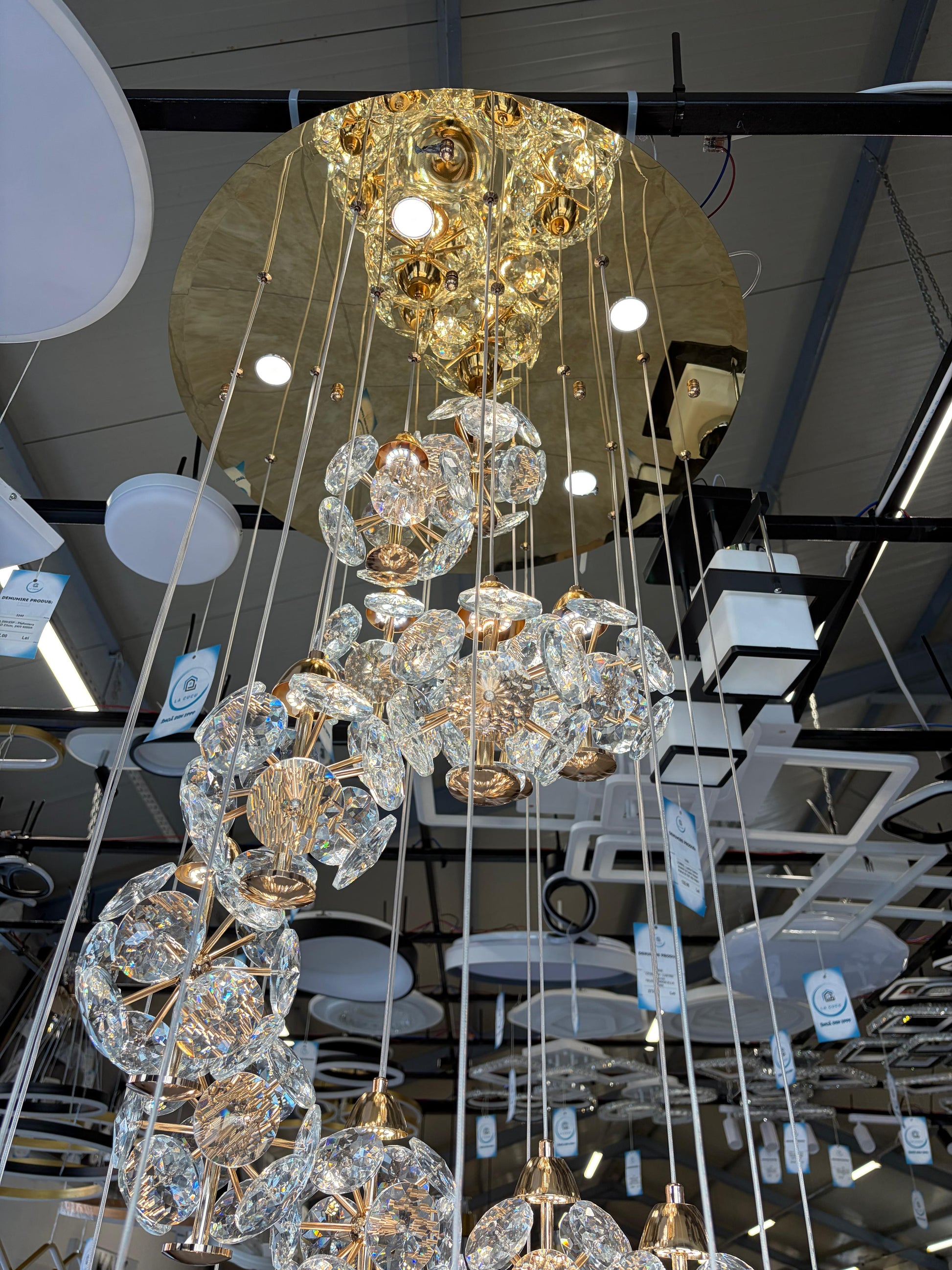 Crystal LED KILKENNY Culmino csillár, 144 W, semleges fény, átmérő 60 cm, arany modern csillárok alapértelmezett cím Alessandro Design