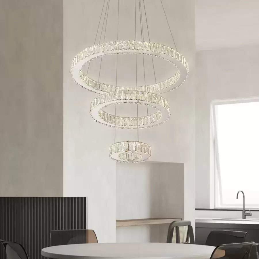 Függesztett LED-es csillár távirányítóval és kristály CANAAN 120W, 3 kör, hideg/meleg/semleges fény, szabályozható, fényes króm, állítható magasságú kristály LED csillárok alapértelmezett cím Alessandro Design