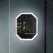 Sokszögű LED-es tükör, 60x80 cm, Ralya MotionGlow Marcello érzékelő, páramentesítő rendszer, óra és hőmérő, Dimabila tükrök Marcello alapértelmezett cím Alessandro Design