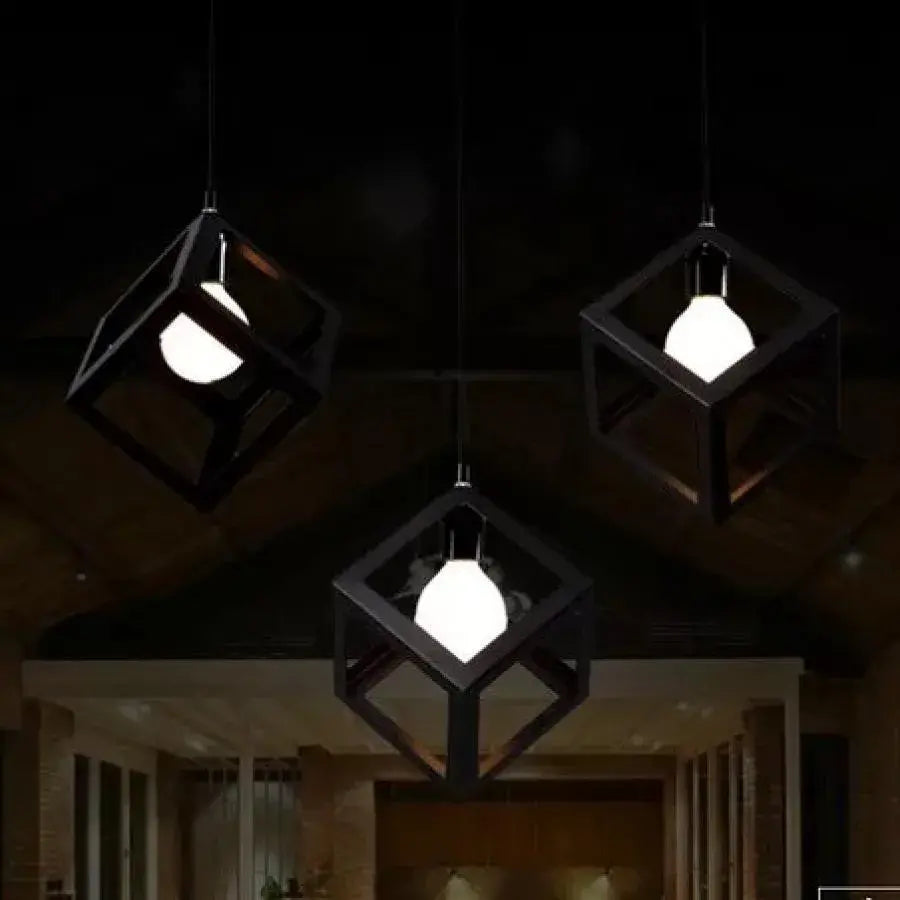 Kocka alakú csillár, STRUKTUR Linear Trio, 3x E27, fekete, fém fényű ipari alapcím Alessandro Design